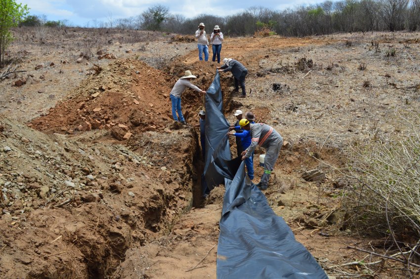 Construção de Barragem Subterrânea - Sítio Batedor - Serra Talhada/PE | Imagem 1